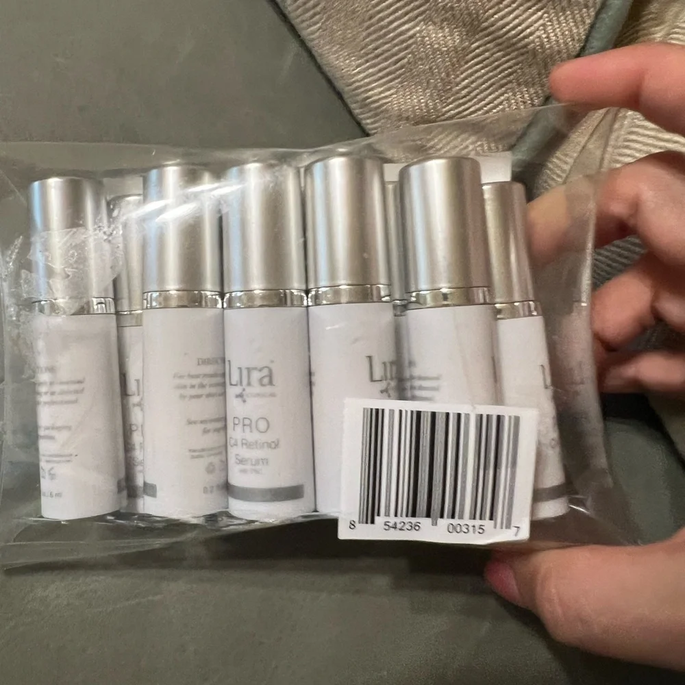 Lira Clinical PRO C4 Retinol Serum – 10 Trial Size Bottles (0.25 oz Each) – New